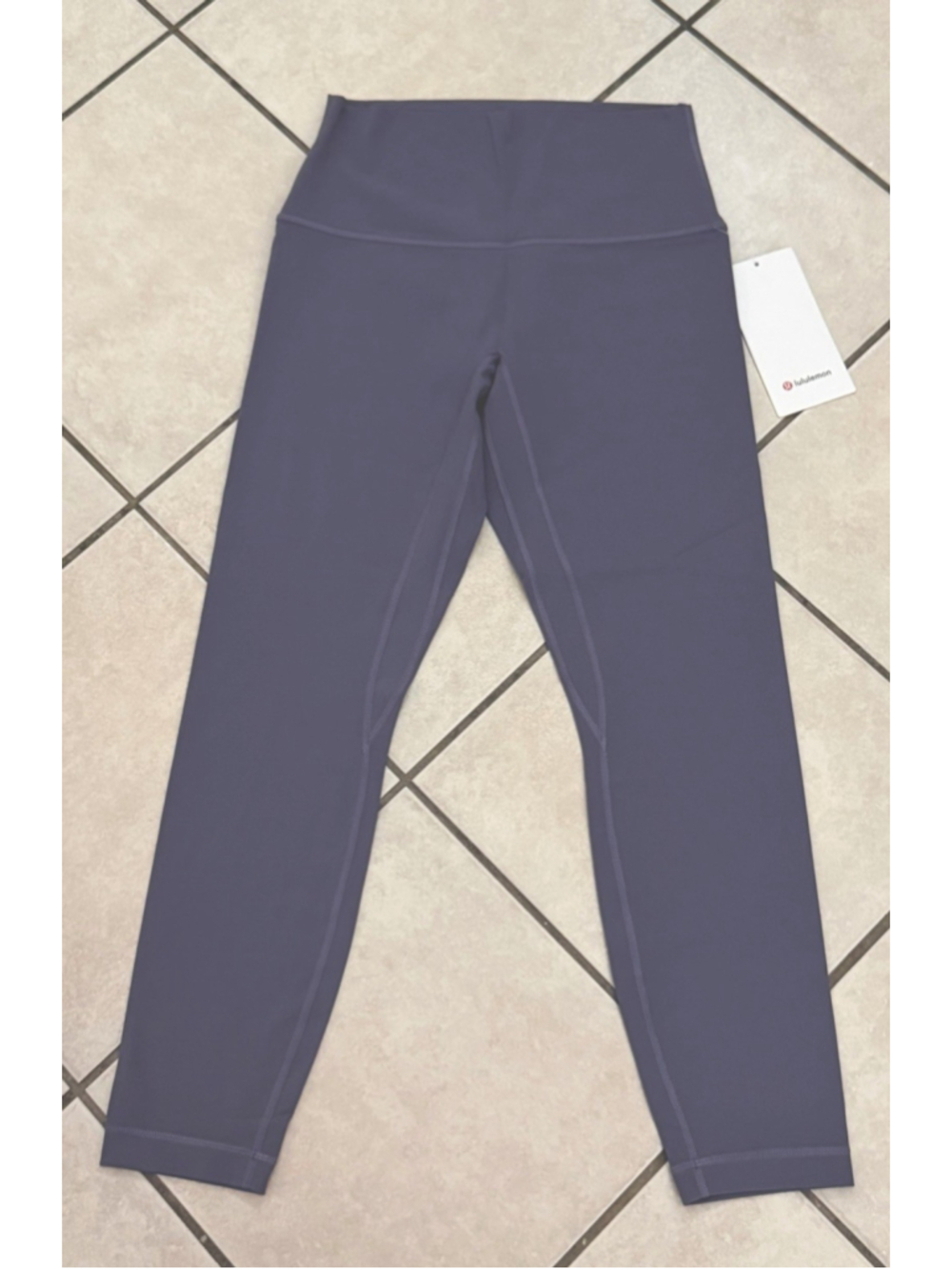 LULULEMON ALIGN NO LINE HIGH RISE LEGGING 25” GRAPE MIST COLOR SIZE 10 - Picture 2 of 6